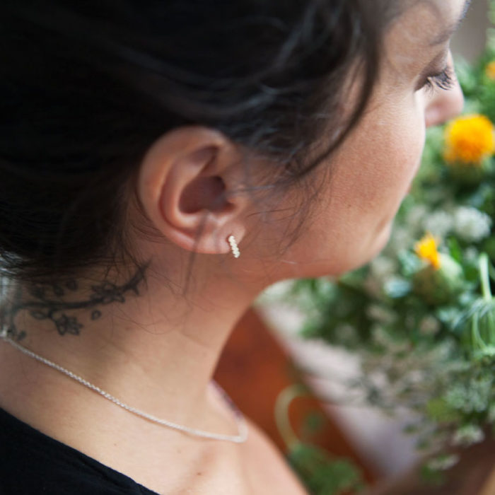 Les boucles d'oreilles MEGANE