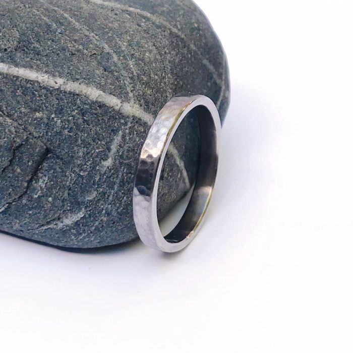 La bague MAX 3 mm en or gris palladié 18 carats Fairmined