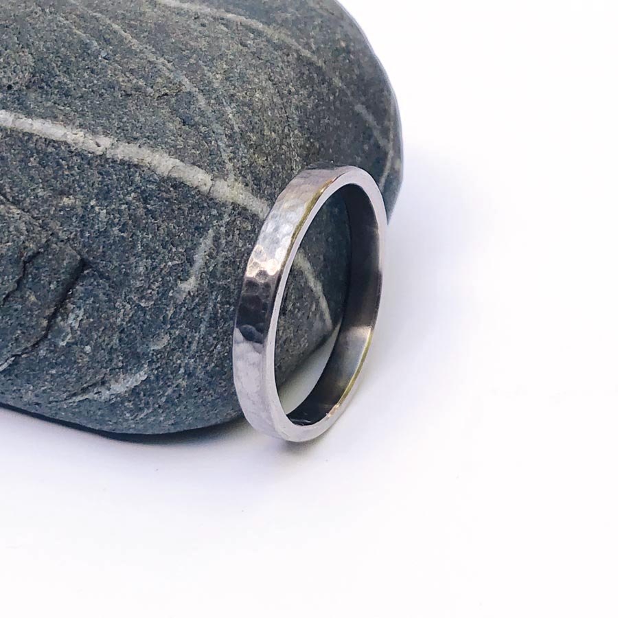 La bague MAX 3 mm en or gris palladié 18 carats Fairmined