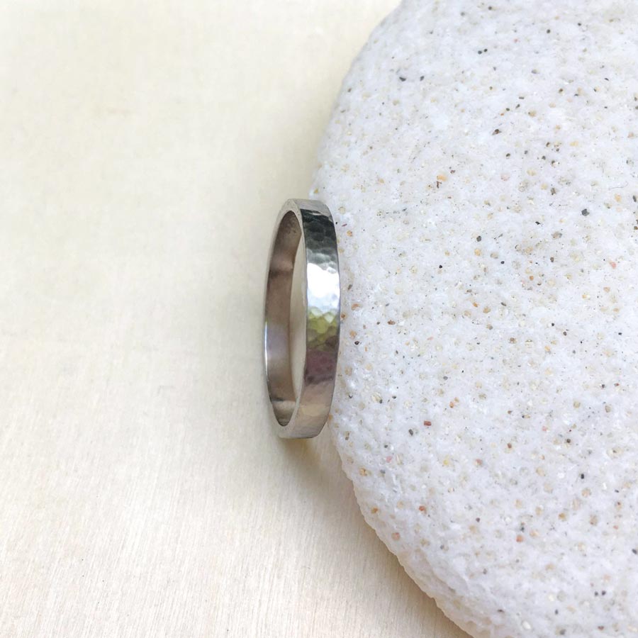 La bague MAX 3 mm en or gris palladié 18 carats Fairmined