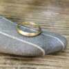 La bague Louis en or jaune 18 carats brossé mat