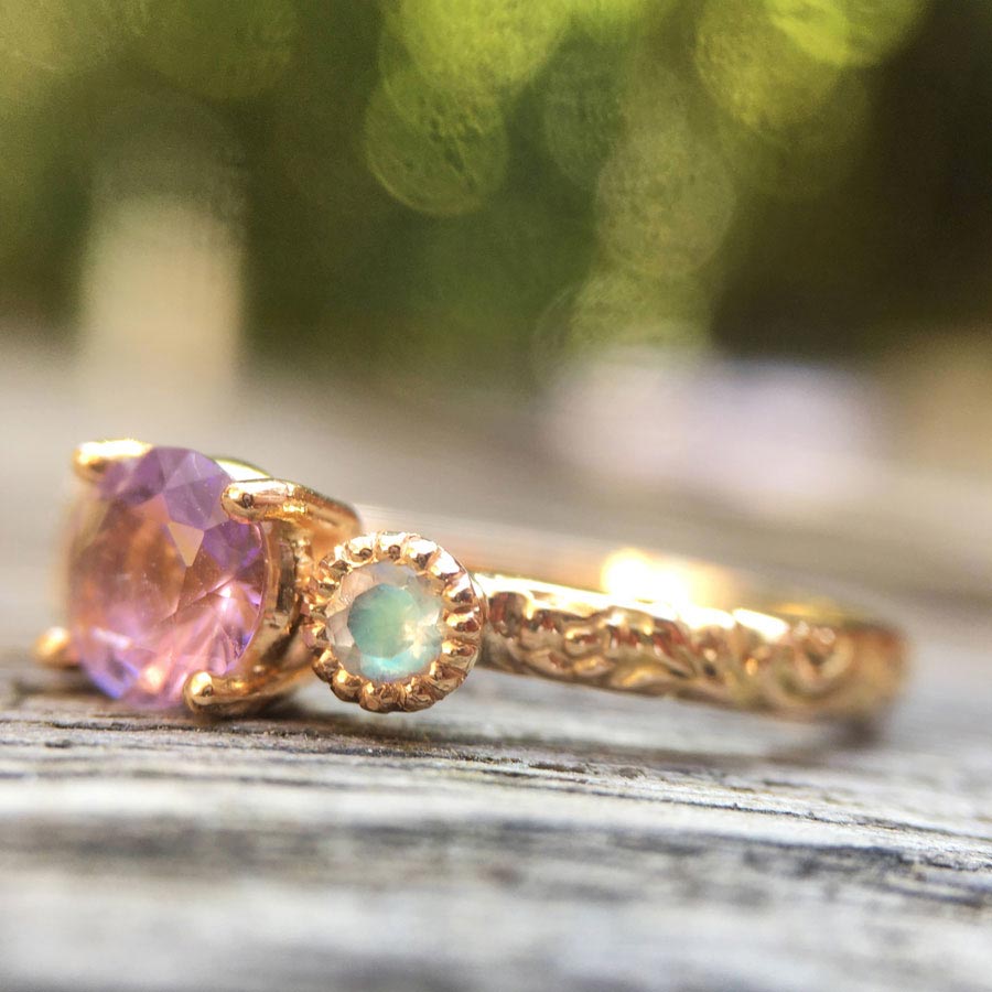 bague sertie pierre de lune