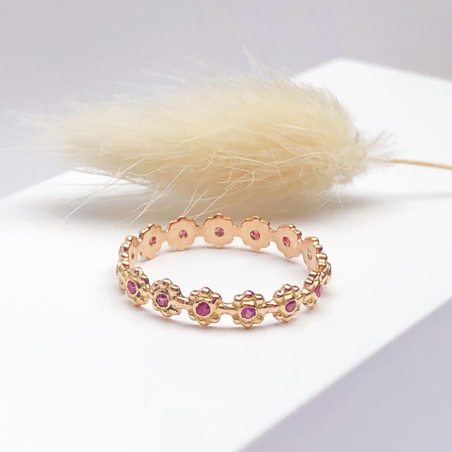 La bague LENA or rose 18K Fairmined sertie de saphirs roses