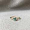 La bague BÉATRICE en or jaune 18 carats, tourmaline et saphirs blancs