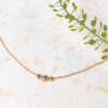 Le collier Lena en or rose 18 carats Fairmined serti de saphirs roses