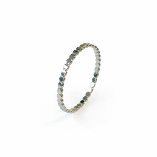 La bague PERLA en or gris palladié 18 carats Fairmined